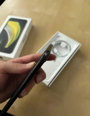 iphone-se-2020-big-4