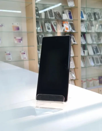 google-pixel-7-pro-obsidian-zaruka-1-rok-big-2