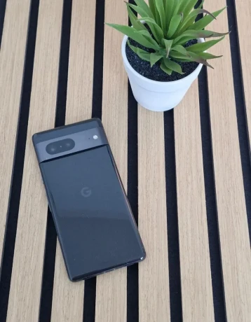google-pixel-7-obsidian-1-rok-zaruka-big-0