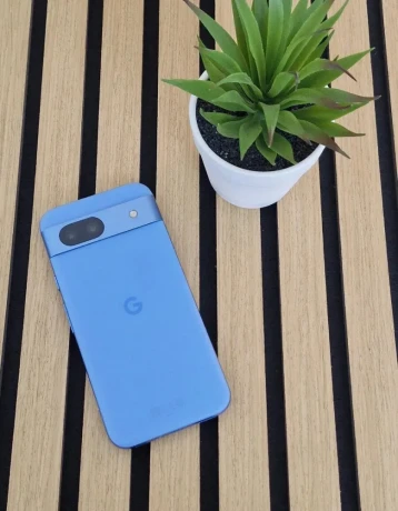 google-pixel-8a-bay-1-rok-zaruka-big-0