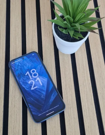 google-pixel-8a-bay-1-rok-zaruka-big-1