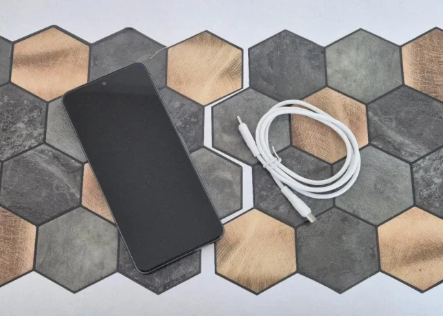 google-pixel-8-pro-256gb-obsidian-zaruka-1-rok-big-2