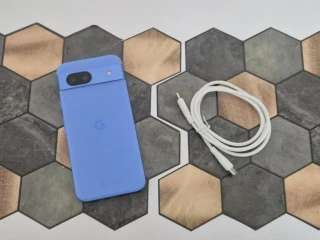google-pixel-8a-128gb-bay-zaruka-1-rok