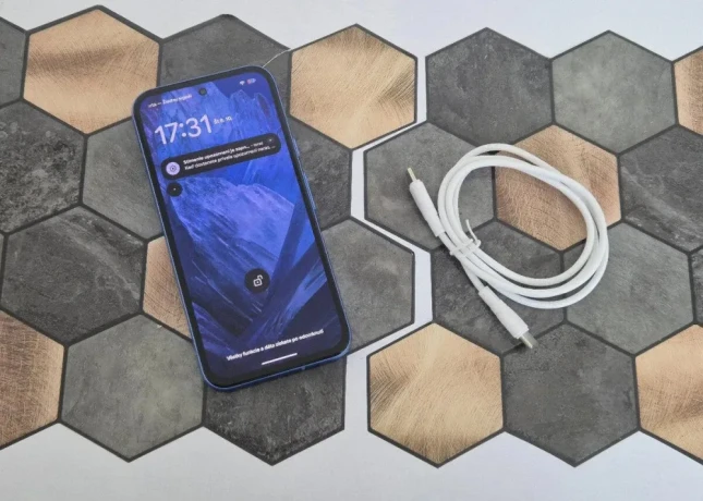google-pixel-8a-128gb-bay-zaruka-1-rok-big-1