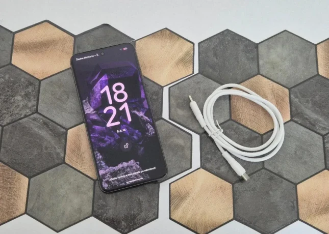 google-pixel-8-256gb-obsidian-zaruka-1-rok-big-1