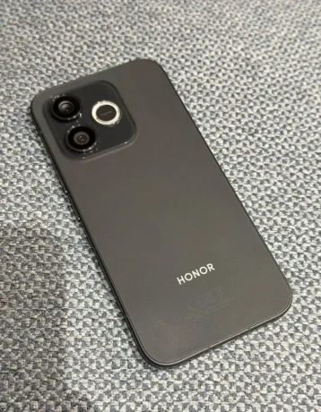 honor-600-lite-moderny-smartfon-big-2