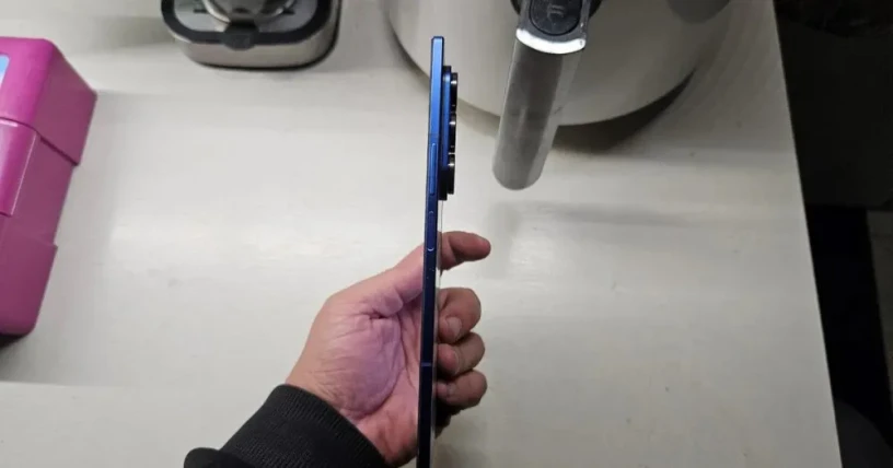 samsung-galaxy-z-fold-7-modry-512gb-big-4