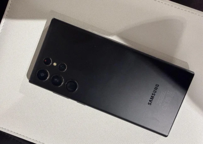 s22-ultra-256gb-big-2