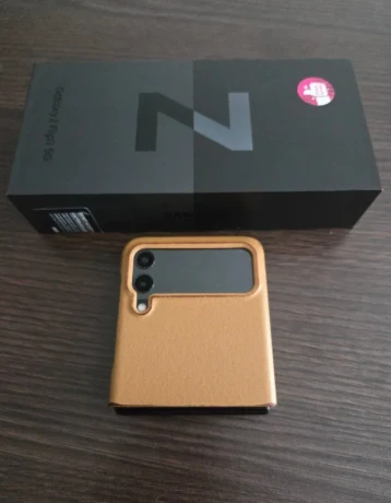 samsung-galaxy-z-flip3-5g-big-2