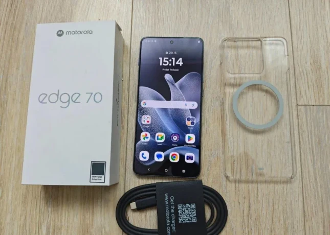 motorola-edge-70-gaget-grey-top-stav-zaruka-big-2