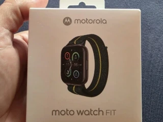 motorola-moto-watch-fit