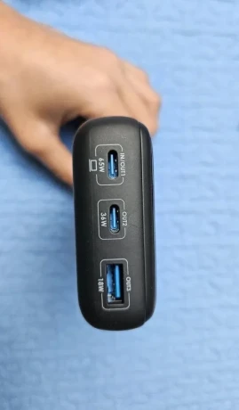 iniu-65w-powerbanka-20000-mah-cierna-usb-c-usb-a-big-2