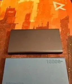 dve-powerbanky-xiaomi-a-promate-10-000-mah-big-0
