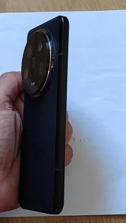 xiaomi-14-ultraspickovy-vykonny-fotomobil16512gb-big-3