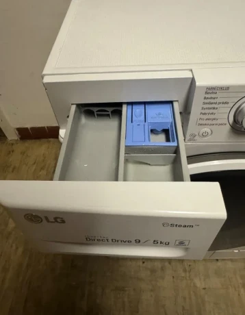 lg-95-so-susickou-big-4