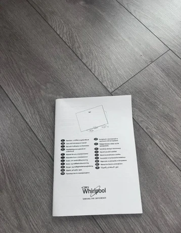 zavesny-odsavac-par-whirlpool-big-1