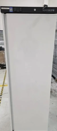 profesionalna-mraziaca-skrina-tefcold-uf400-340-l-big-0
