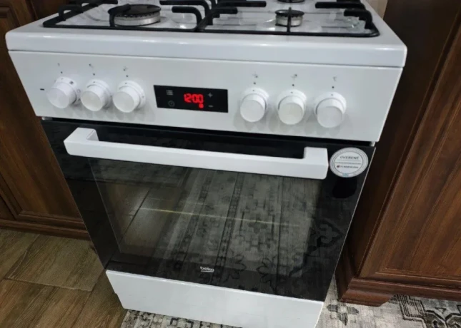 predam-v-peknom-stave-sporak-beko-big-1