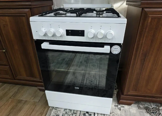 predam-v-peknom-stave-sporak-beko-big-0