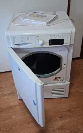 susicka-indesit-kondenzacna-8kg-big-1