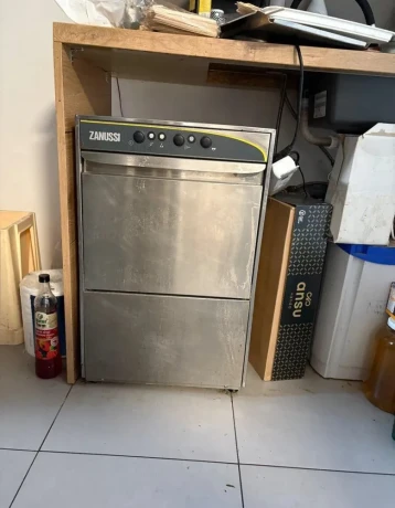umyvacka-zanussi-big-0