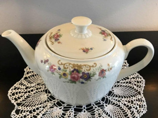 porcelanovy-starozitny-cajnik-11l