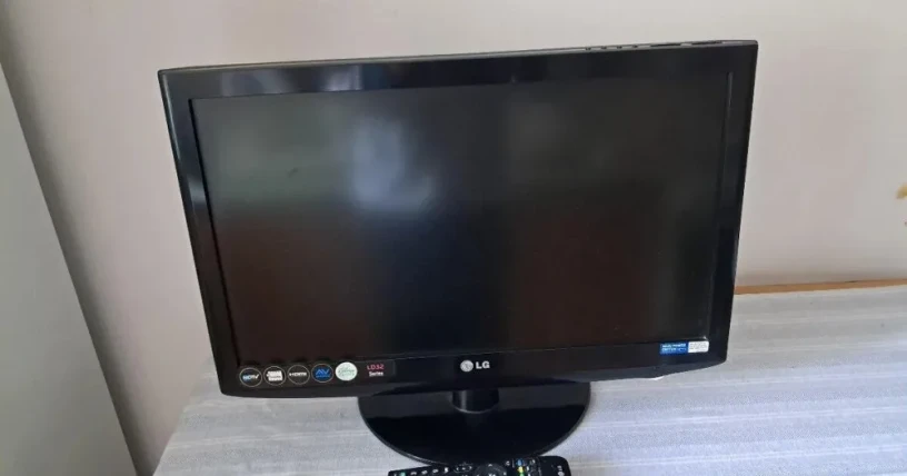 lcd-tv-lg-22-ld-320-big-0