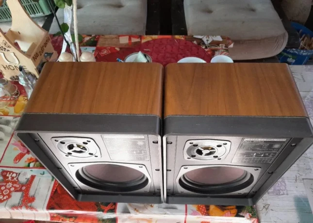 vintage-saba-ultra-hifi-box-550-regalovky-big-3