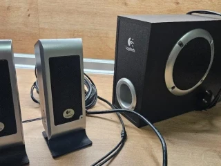 logitech-s200-black
