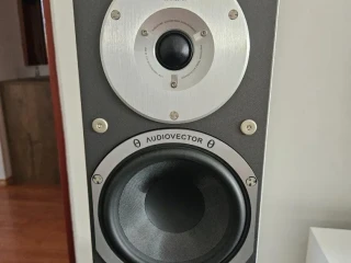 audiovector-sr1-signature