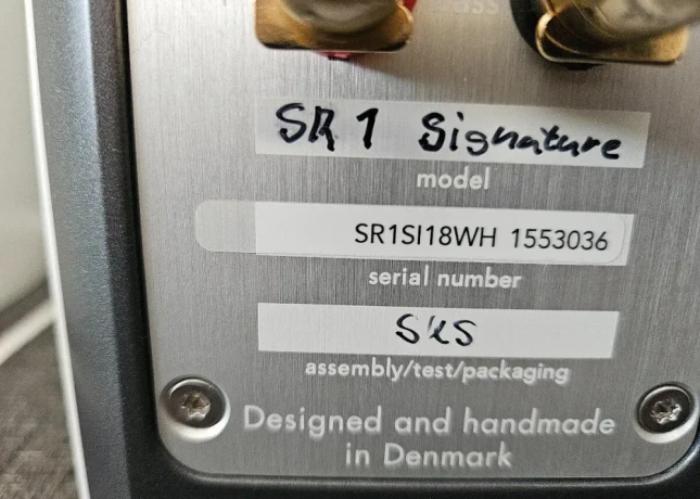 audiovector-sr1-signature-big-4