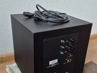 subwoofer-jamo-210