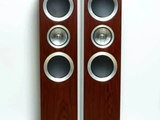 kef-r700