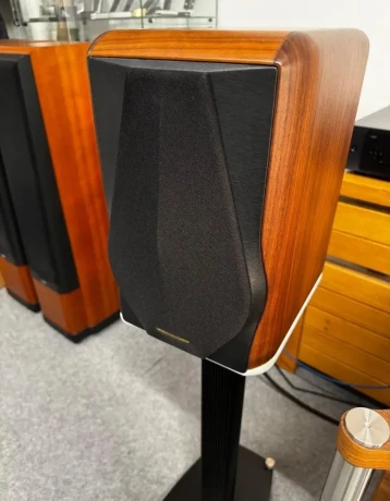 sonus-faber-electa-amator-iii-big-2