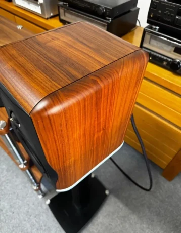 sonus-faber-electa-amator-iii-big-1