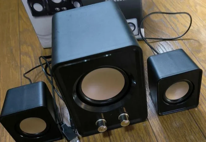 predam-reproduktory-21-maly-bluetooth-big-0