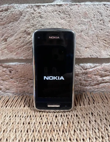 nokia-c06-1-dotykova-klasika-big-3