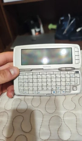 nokia-9300-comunicator-big-3