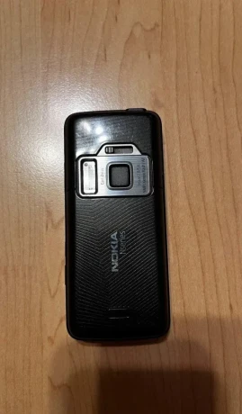 nokia-n82-black-big-1