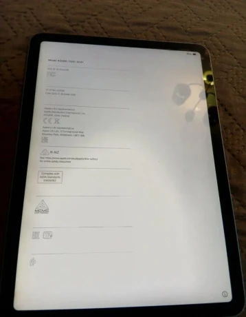 ipad-air-model-a2588-big-2