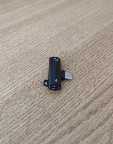 adapter-2v1-usb-c-mobilnet-big-1