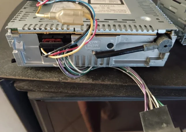 predam-autoradio-panasonic-rdp-200-a-sony-cdx-gt20-big-2