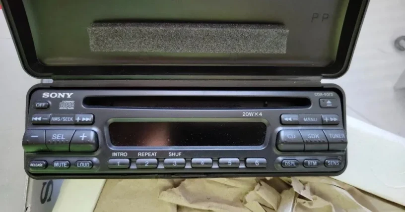 autoradio-sony-cdx-5072-big-1