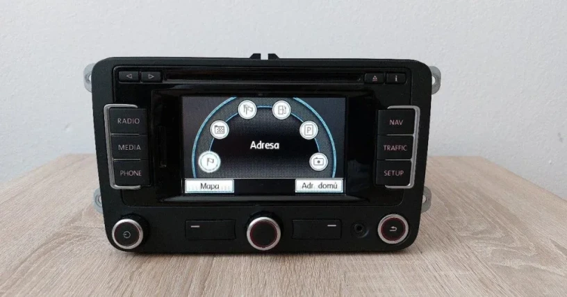 autoradio-rns310-volkswagen-big-1