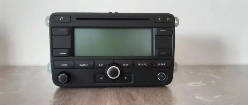 autoradio-rns300-volkswagen-big-0