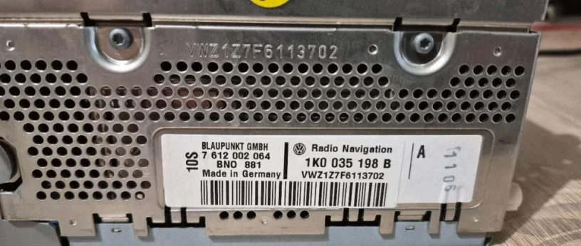 autoradio-volkswagen-mfd2-navigation-big-1