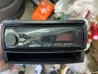 pioneer-mvh-180ub