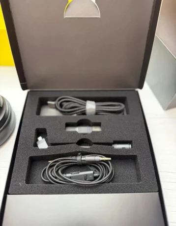 predam-sluchadla-corsair-virtuoso-rgb-wireless-znizena-cena-big-3