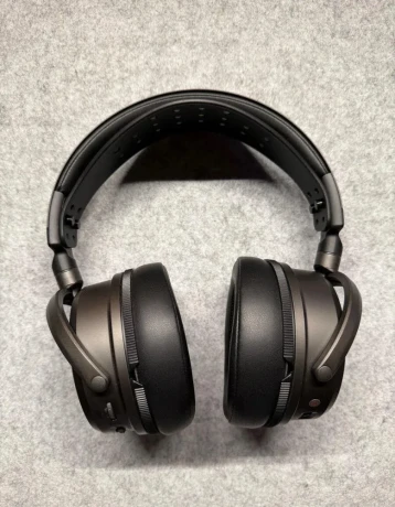 audeze-maxwell-2-pcps5-big-0