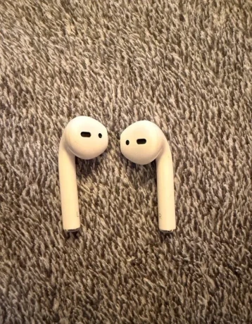 apple-airpods-2-rychla-nabijacka-alza-pouzivane-big-4